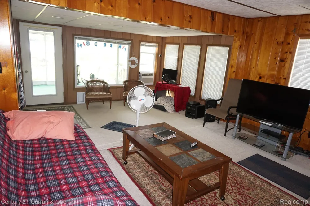11853 Patterson Lake Dr Unadilla Township, MI 48169