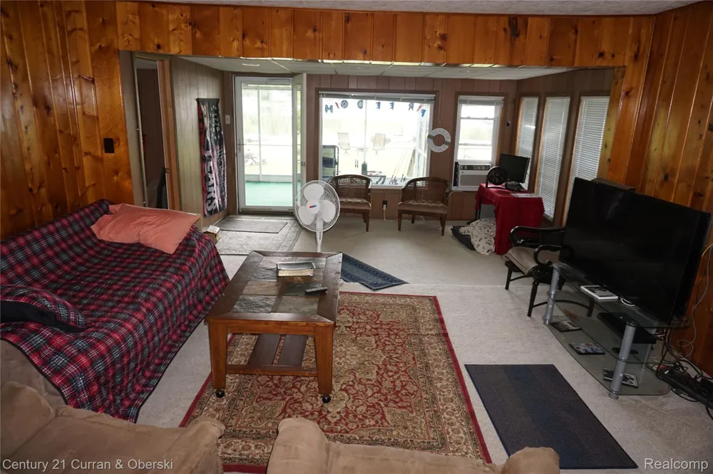 11853 Patterson Lake Dr Unadilla Township, MI 48169
