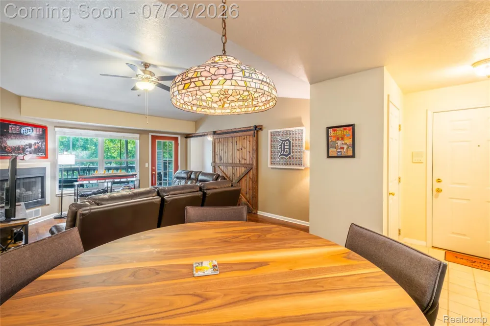 618 Curzon Court #203 Howell City, MI 48843
