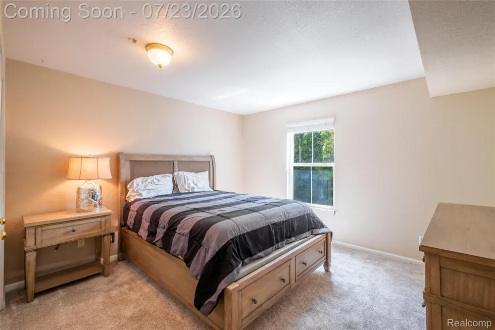 618 Curzon Court #203 Howell City, MI 48843