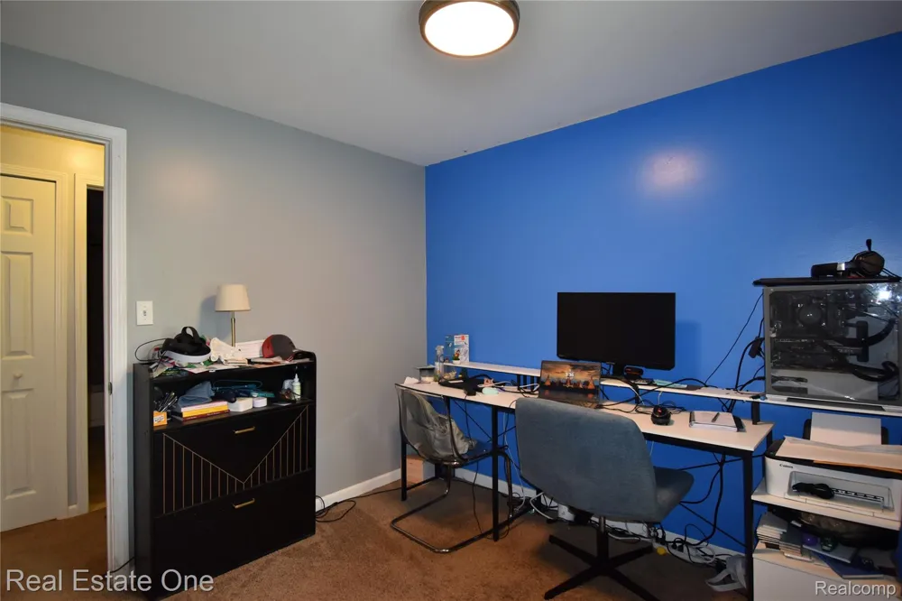 15404 Colbert Street Romulus City, MI 48174