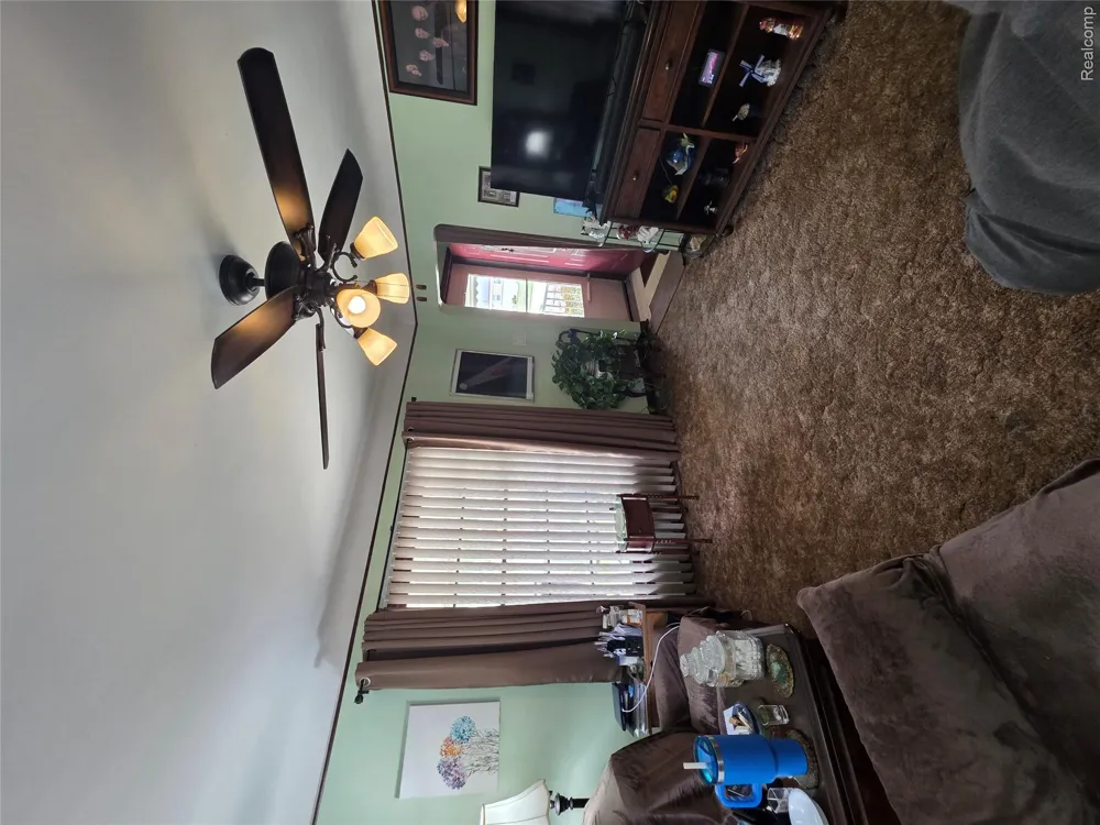 33505 Clinton Street Wayne City, MI 48184