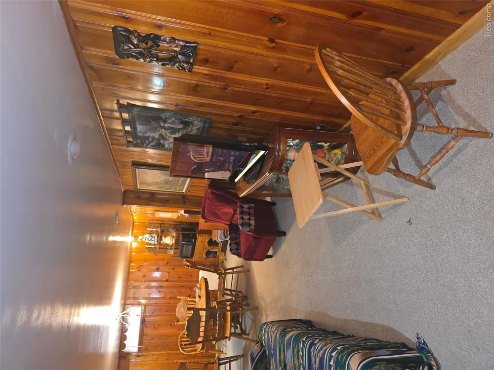 33505 Clinton Street Wayne City, MI 48184