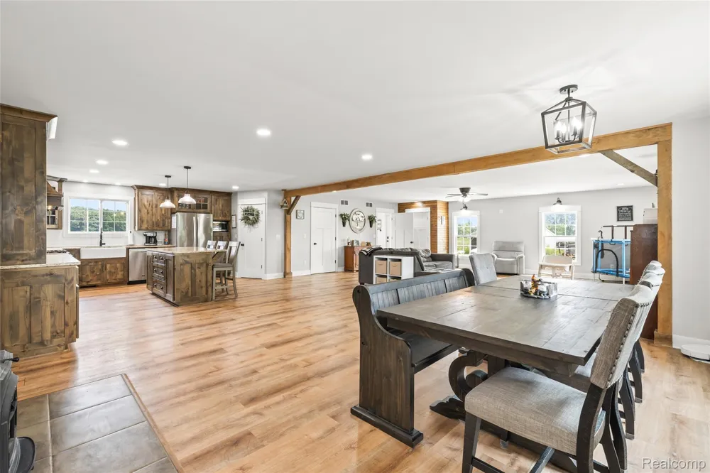2281 Swan Road Ingham Township, MI 48819