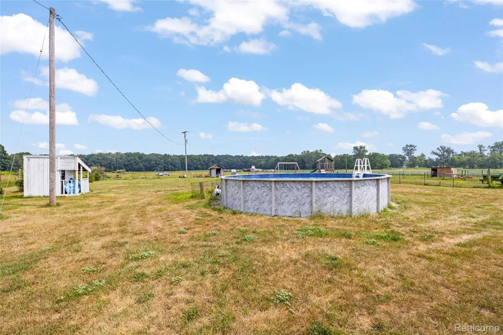 2281 Swan Road Ingham Township, MI 48819