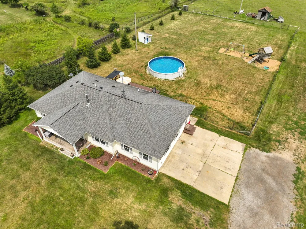 2281 Swan Road Ingham Township, MI 48819