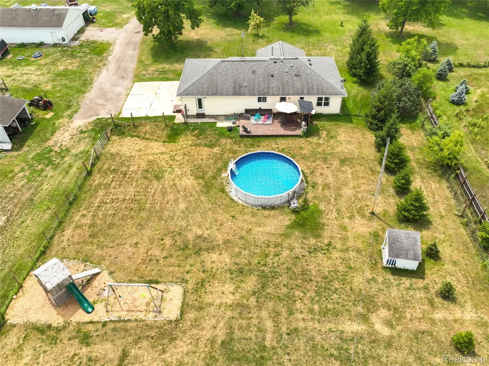 2281 Swan Road Ingham Township, MI 48819