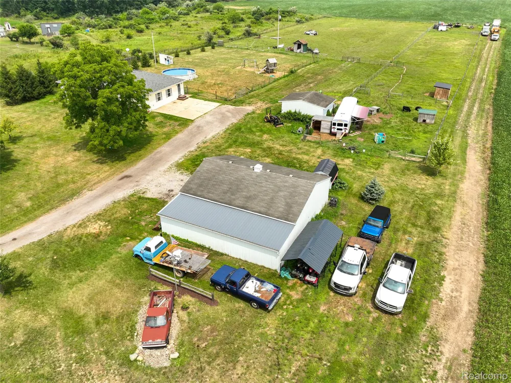 2281 Swan Road Ingham Township, MI 48819