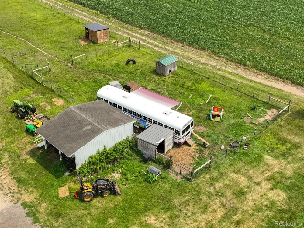 2281 Swan Road Ingham Township, MI 48819