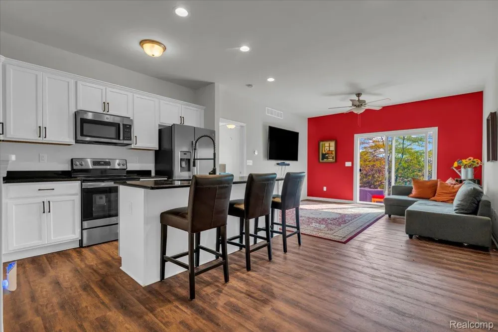 831 Plum Village Drive Raisinville Township, MI 48161
