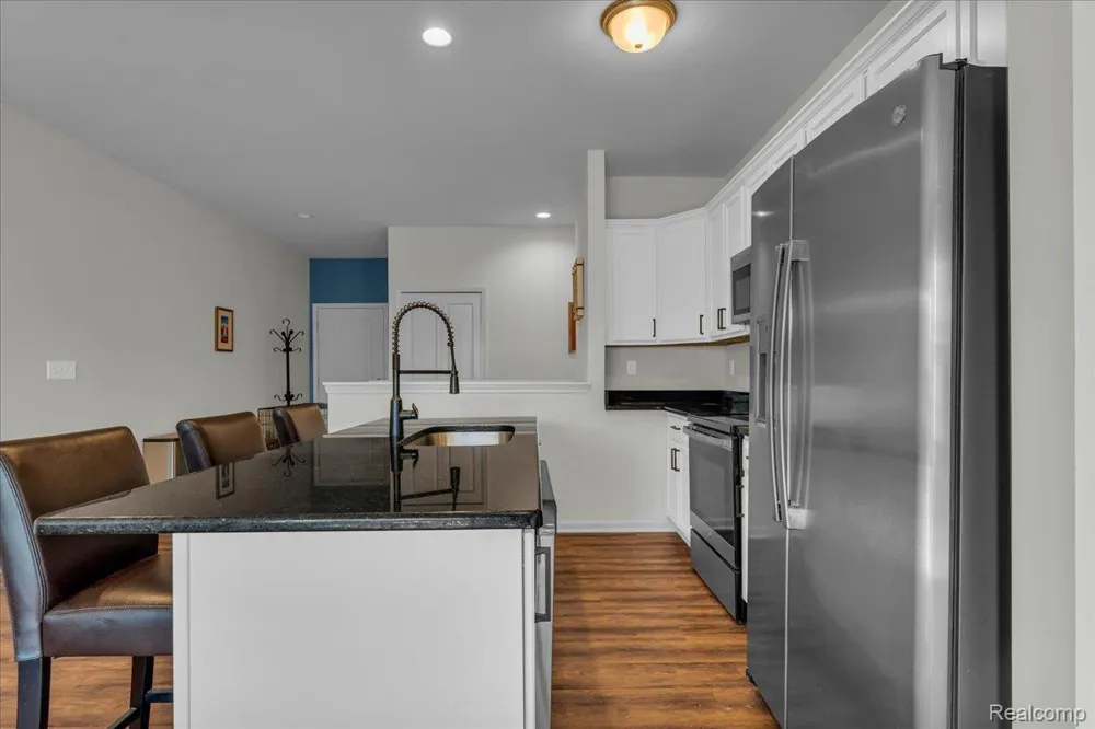 831 Plum Village Drive Raisinville Township, MI 48161