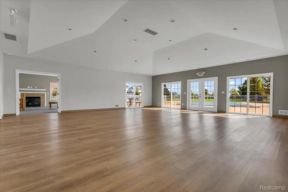 831 Plum Village Drive Raisinville Township, MI 48161