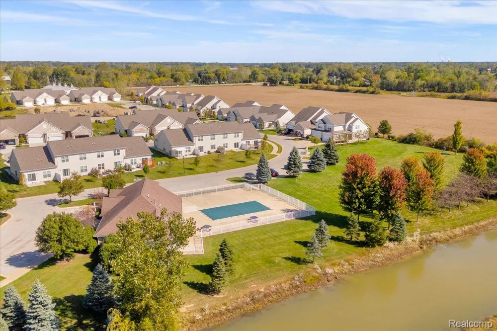 831 Plum Village Drive Raisinville Township, MI 48161