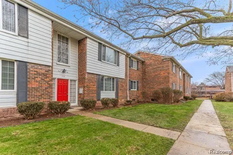 25316 Shiawassee Circle #104