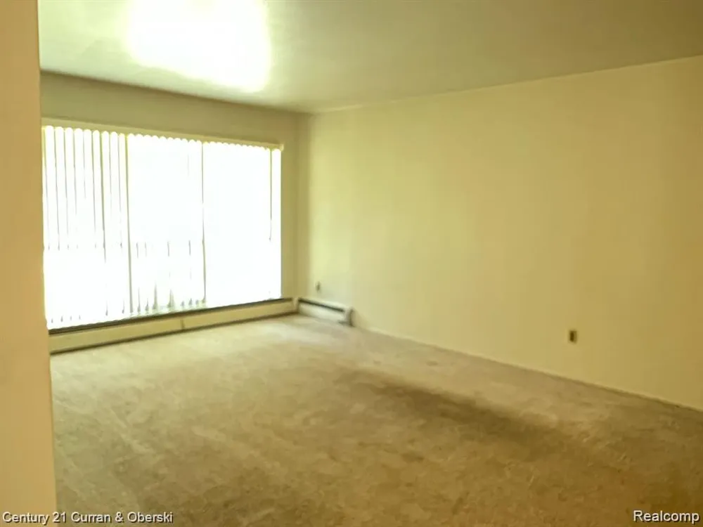 26309 W 7 Mile Road Redford Charter Township, MI 48240