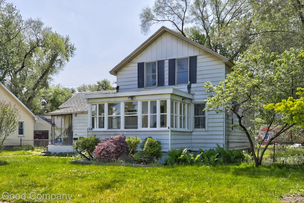 335 W Lincoln Avenue Madison Heights City, MI 48071