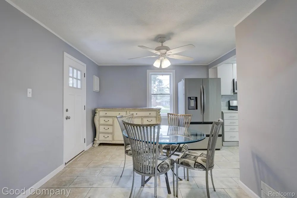 335 W Lincoln Avenue Madison Heights City, MI 48071