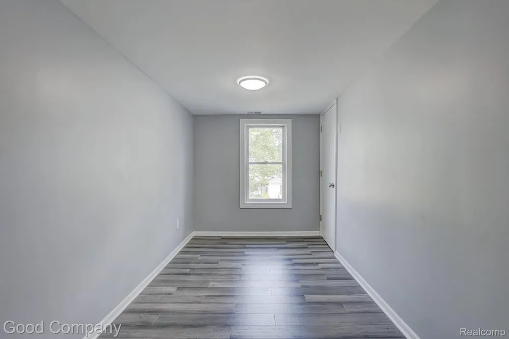 335 W Lincoln Avenue Madison Heights City, MI 48071
