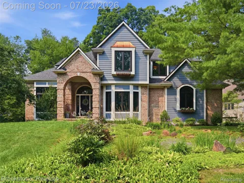 10218 Creekwood Trail