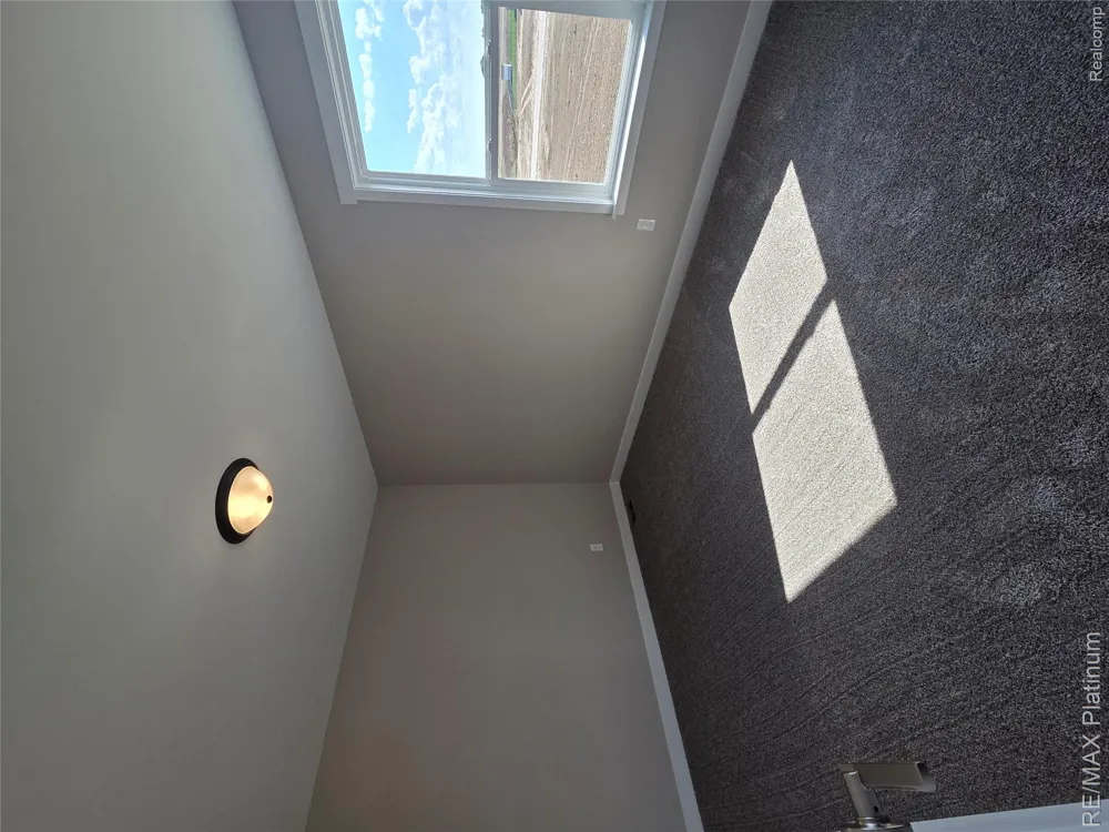 6227 Brook Stone Lane Fenton Charter Township, MI 48451
