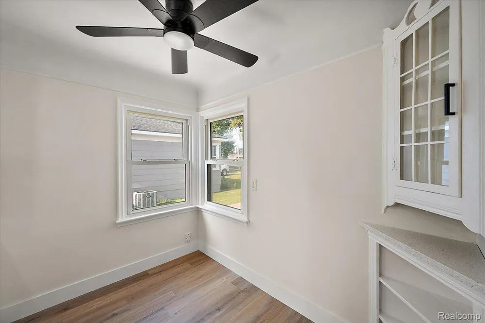 29606 S River Road Harrison Charter Township, MI 48045