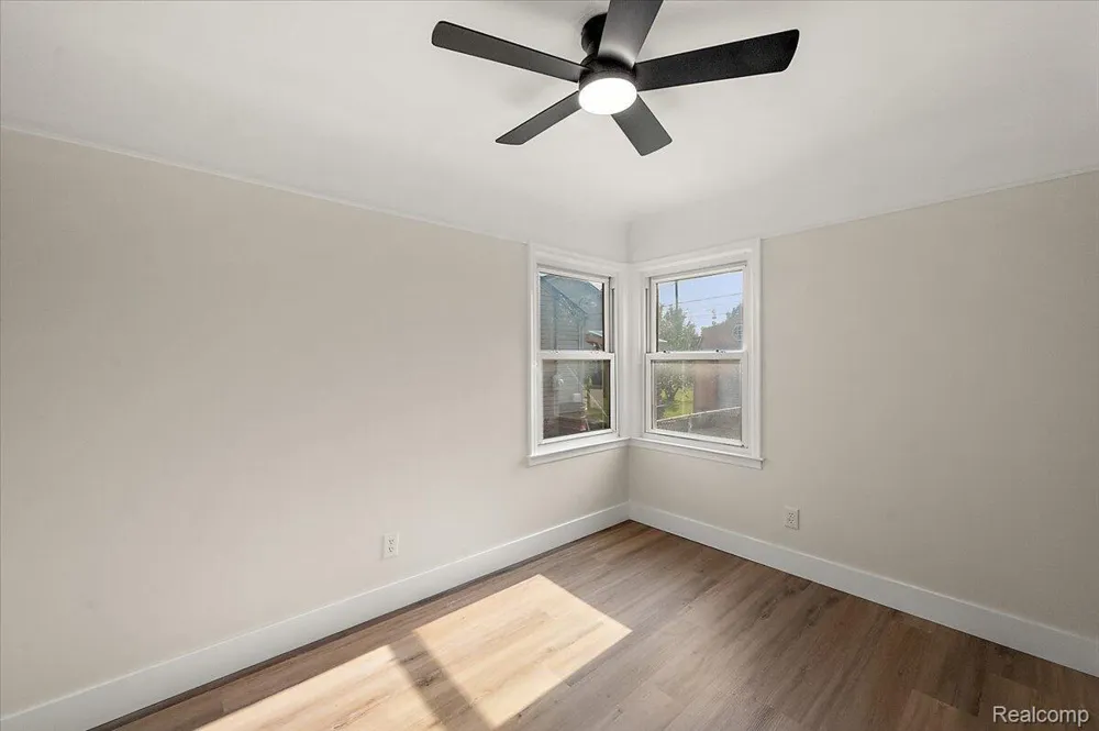 29606 S River Road Harrison Charter Township, MI 48045