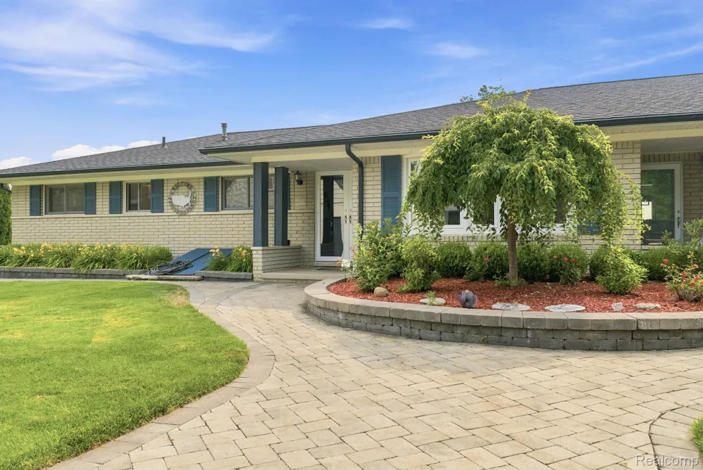 49860 Miller Court Chesterfield Township, MI 48047