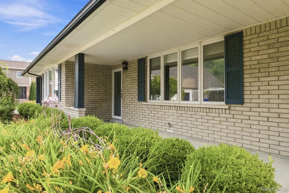 49860 Miller Court Chesterfield Township, MI 48047