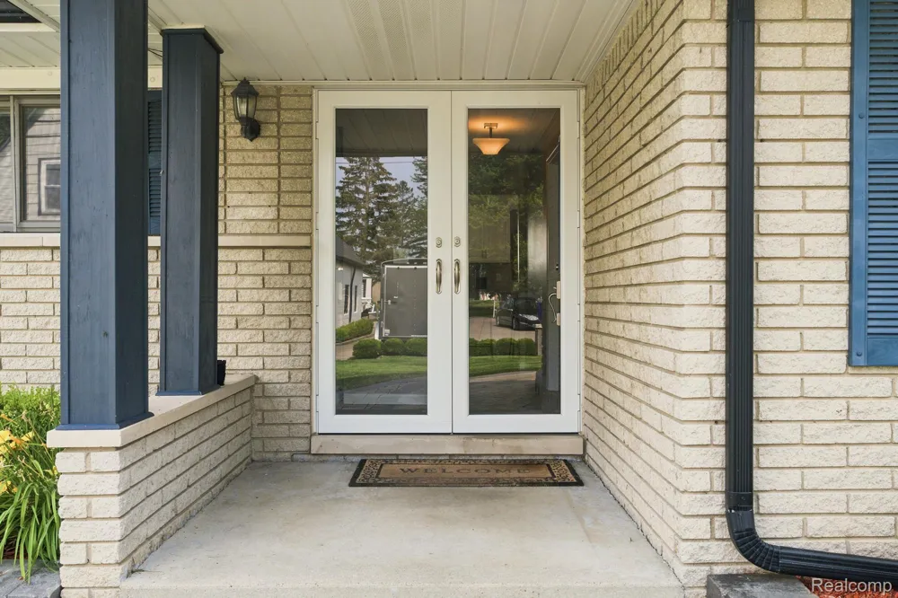 49860 Miller Court Chesterfield Township, MI 48047