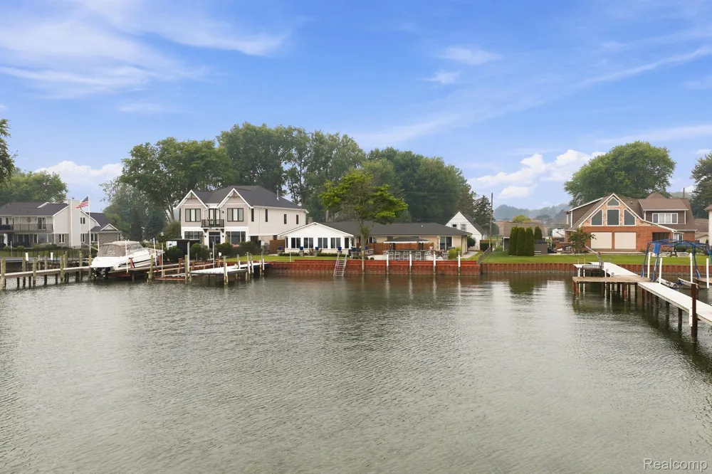 49860 Miller Court Chesterfield Township, MI 48047