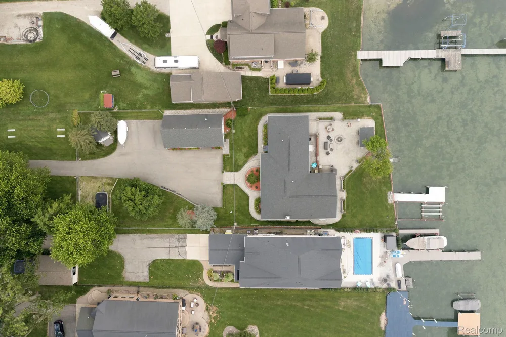 49860 Miller Court Chesterfield Township, MI 48047