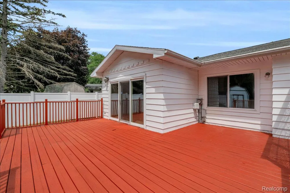 1933 Tamarisk Drive East Lansing City, MI 48823