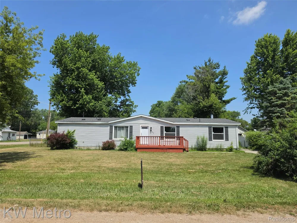 3520 Hogarth Avenue Flint Charter Township, MI 48532