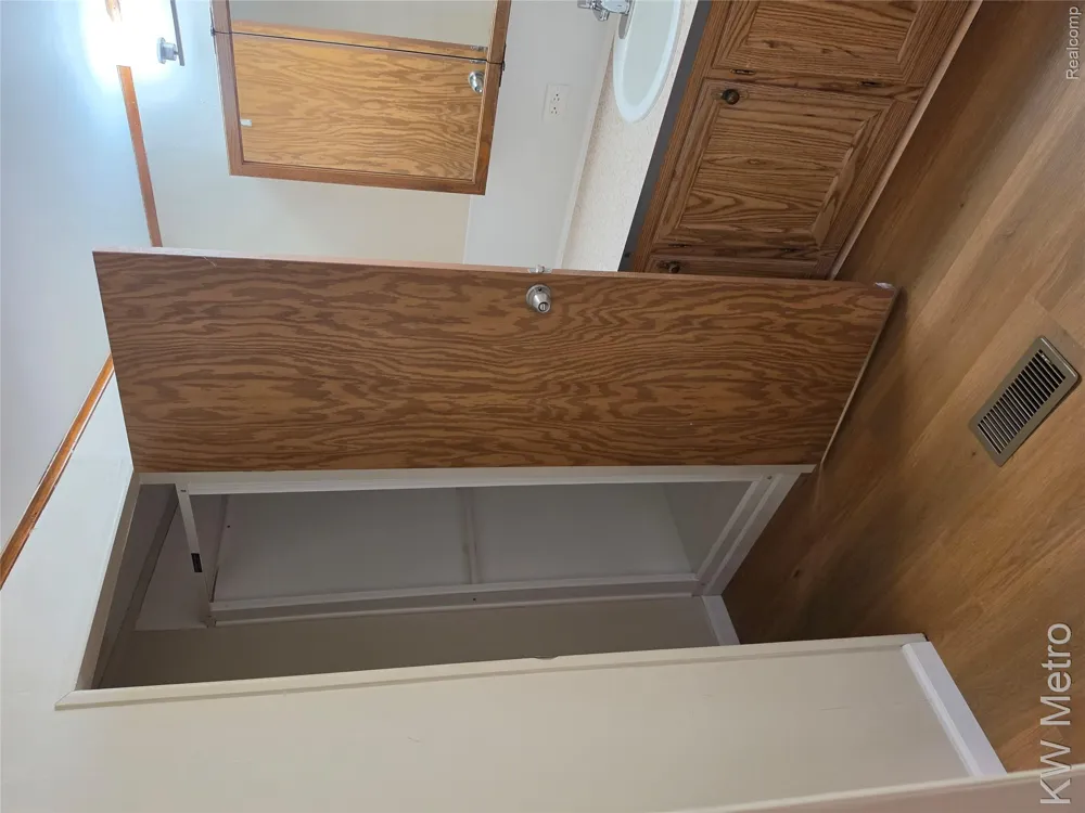 3520 Hogarth Avenue Flint Charter Township, MI 48532