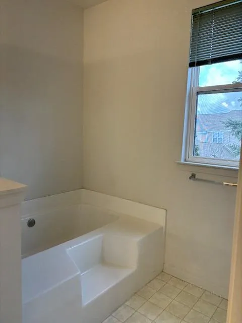 1452 Fox Pointe Circle Pittsfield Charter Township, MI 48108