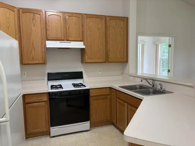 1452 Fox Pointe Circle Pittsfield Charter Township, MI 48108