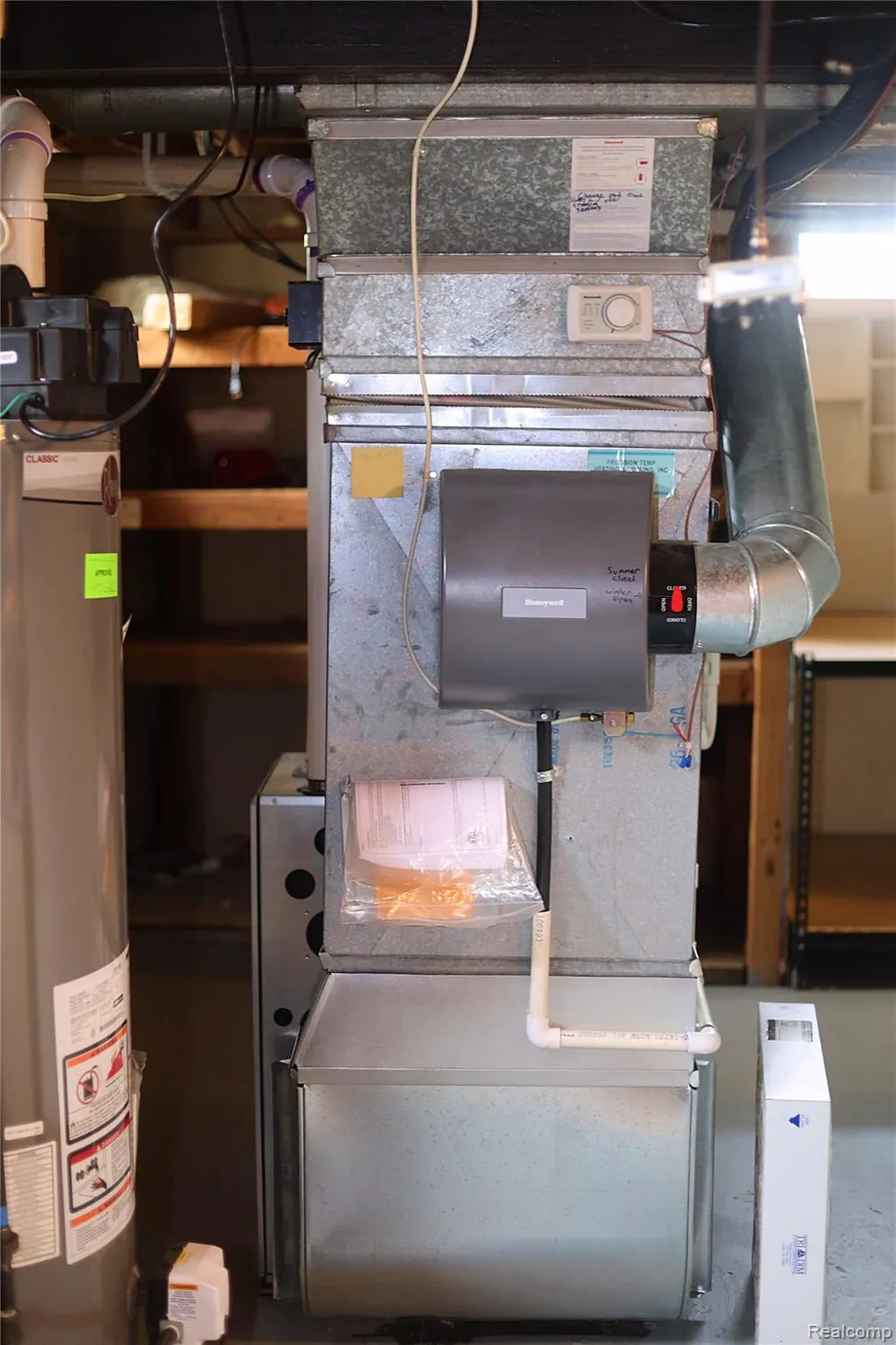 21819 Beechwood Avenue Eastpointe City, MI 48021