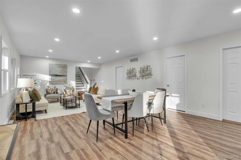 8165 Leonard Drive Holly Township, MI 48442