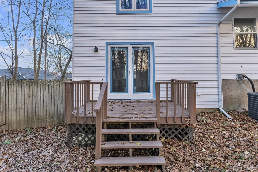8165 Leonard Drive Holly Township, MI 48442