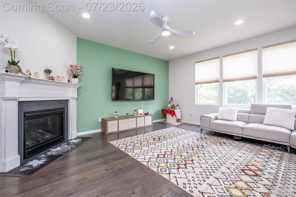 28296 Verona Drive Novi City, MI 48377