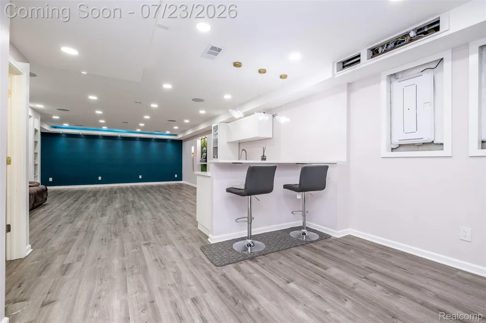 28296 Verona Drive Novi City, MI 48377