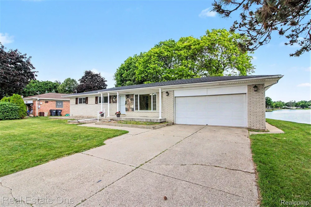 1347 E Square Lake Road Troy City, MI 48085