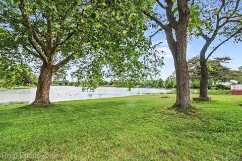 1347 E Square Lake Road
