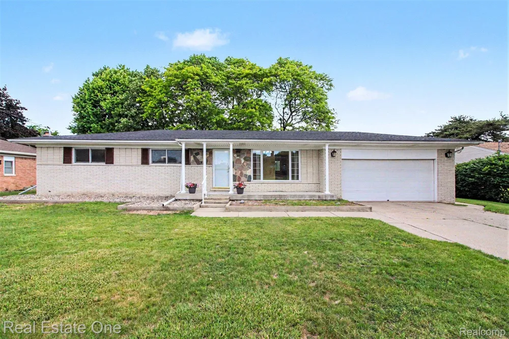 1347 E Square Lake Road Troy City, MI 48085