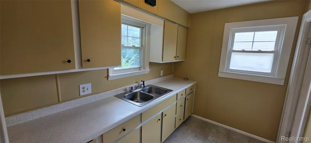 724 Alexandrine Ave Avenue Mt Morris City, MI 48458