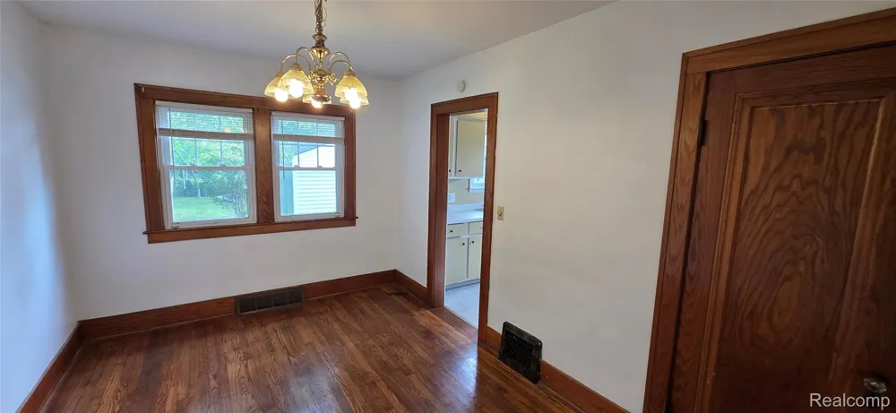 724 Alexandrine Ave Avenue Mt Morris City, MI 48458