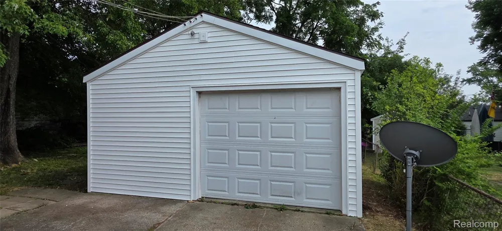 724 Alexandrine Ave Avenue Mt Morris City, MI 48458