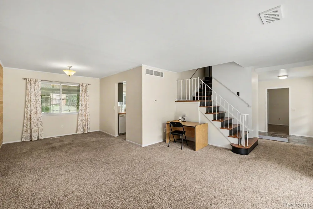 436 Dutch Mill Drive Flushing City, MI 48433