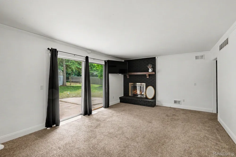 436 Dutch Mill Drive Flushing City, MI 48433