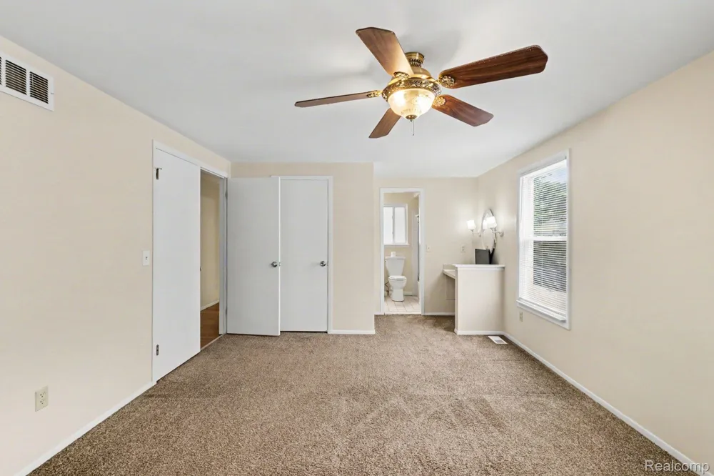 436 Dutch Mill Drive Flushing City, MI 48433